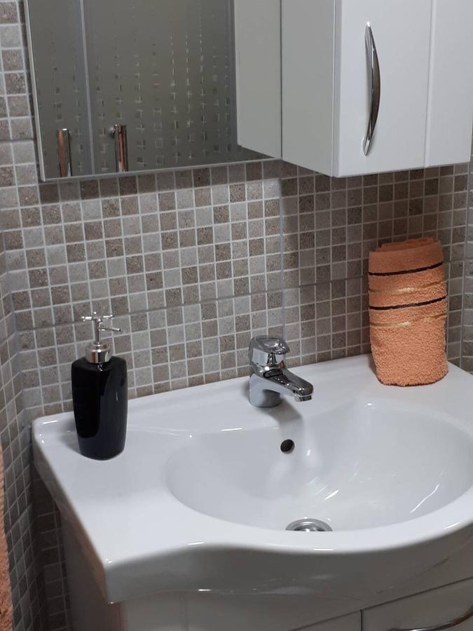Apartmani Tajra Visoko Esterno foto