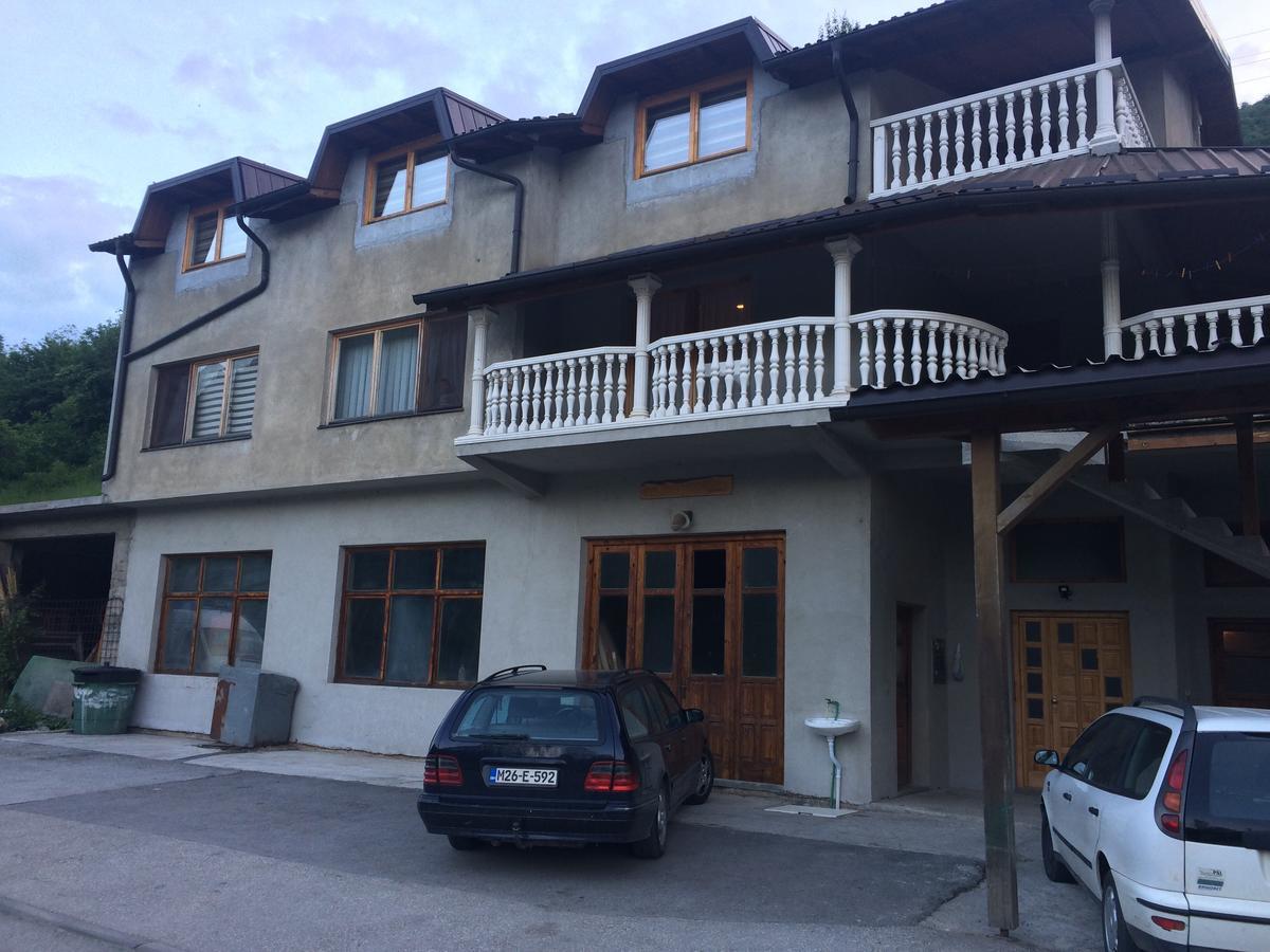 Apartmani Tajra Visoko Esterno foto